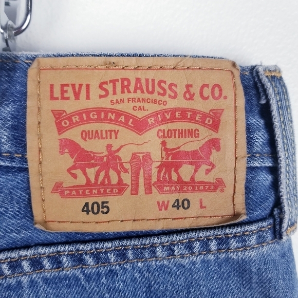 Levi's Men's 405 Standard Denim Jean Shorts NWT - Picture 6 of 9
